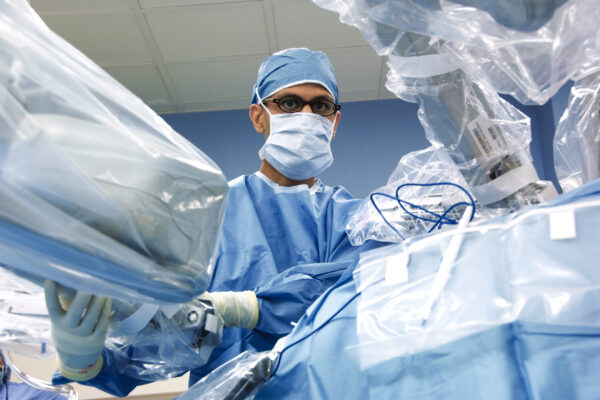 Pioneers in Robotic Surgery Reach Milestone 5000th Case